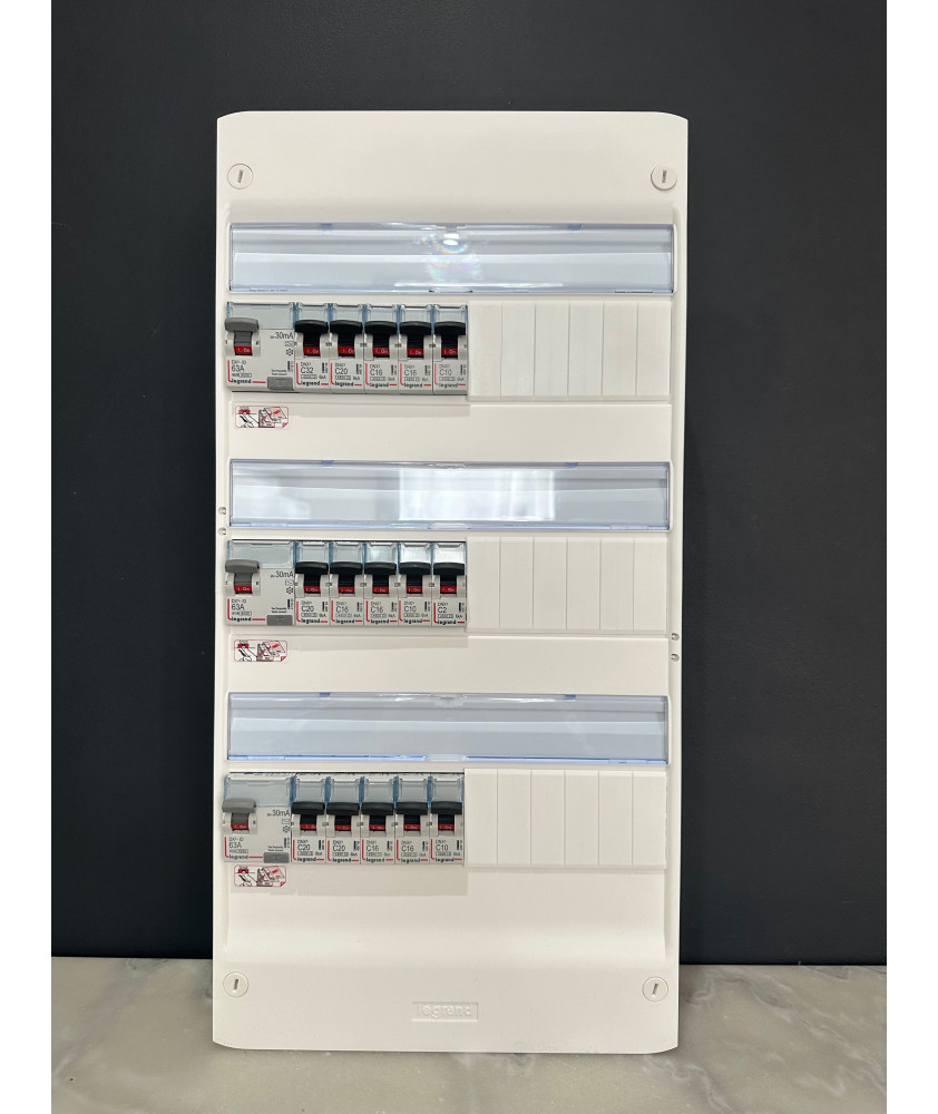 Tableau électrique 3 rangée assemblé par Elec discount avec composant Legrand : 3ID63